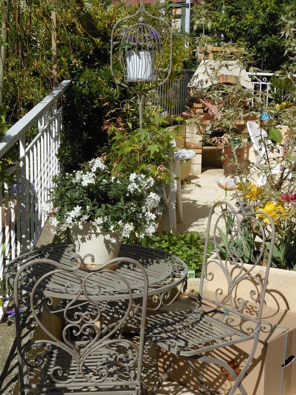 Halte Dodo Bed & Breakfast Tallard Exterior foto